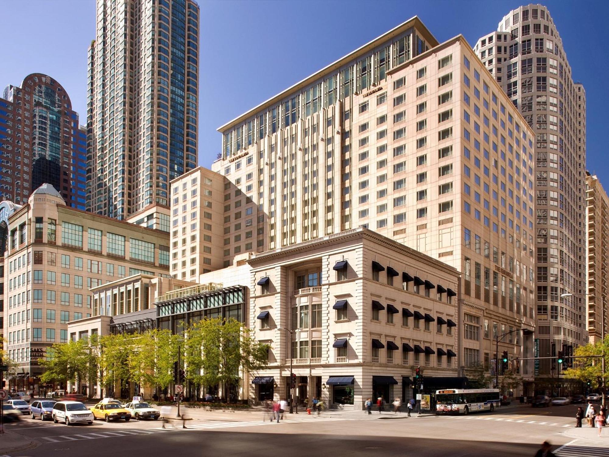 The Peninsula Chicago Hotel Exterior photo